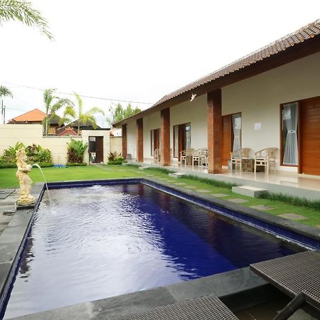 Aghasvina Guest House Canggu Exterior photo