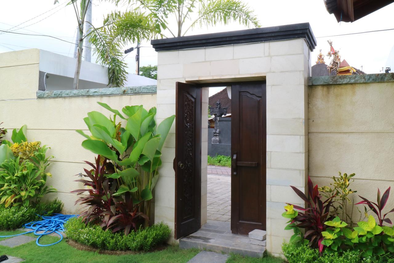Aghasvina Guest House Canggu Exterior photo